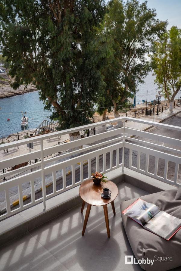 La Mer Apartment By Lobbysquare Piraeus Ngoại thất bức ảnh